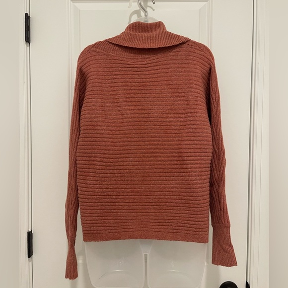 NWT Medium Pink Rose Brand Sweater. Color Soft Bronze - Picture 2 of 7